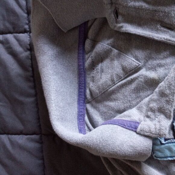 2 tommy hilfiger long sleeve polo shirts. boys size 12-14 - Picture 11 of 12